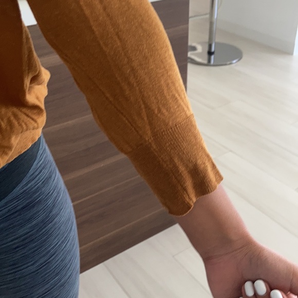 J.Crew light sweater - Picture 4 of 6